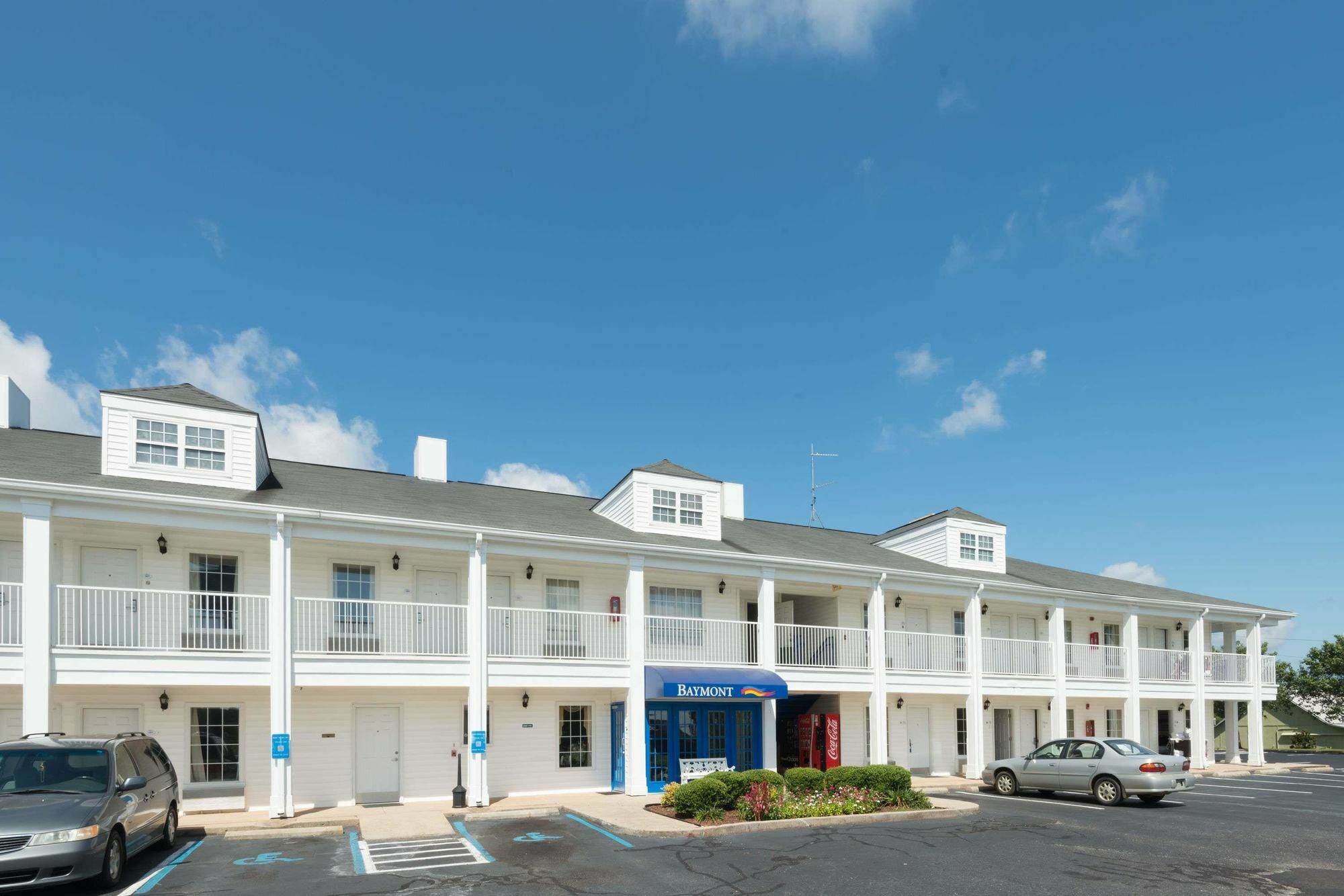 Baymont By Wyndham Greenville Eksteriør billede